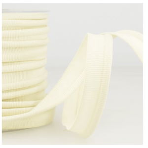Simple passepoil Ecru 519C51 8mm 100%polyester le mètre 519C51