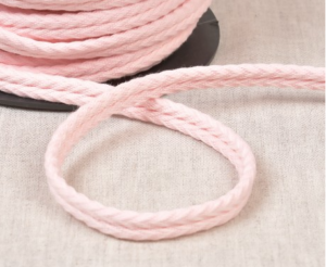 Double passepoil chevron 550 rose C74 10mm 100% coton le mètre