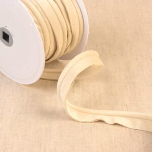 Dépassant velours 5mm 6074 ecru au mètre 6074C51
